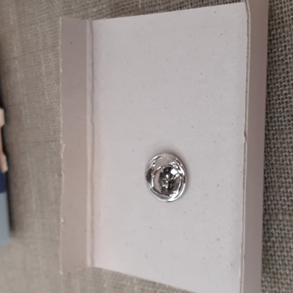 Avon The Yellow Ribbon Pin 2003 In Box - Picture 2 of 5